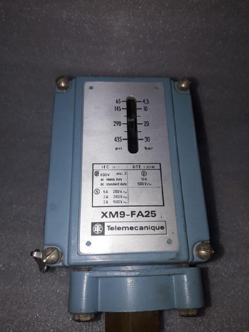 TELEMECANIQUE PRESSURE SWITCH XM9-FA25