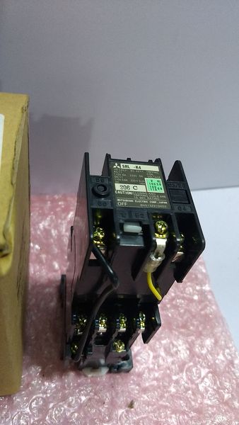 Mitsubishi SRL-K4 Contactor Relay AC100V 3a1b