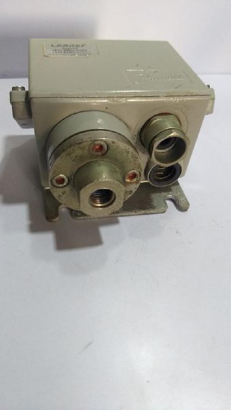 Danfoss KPS 45 Pressure Switch EN60947-4-5 060-3121 123