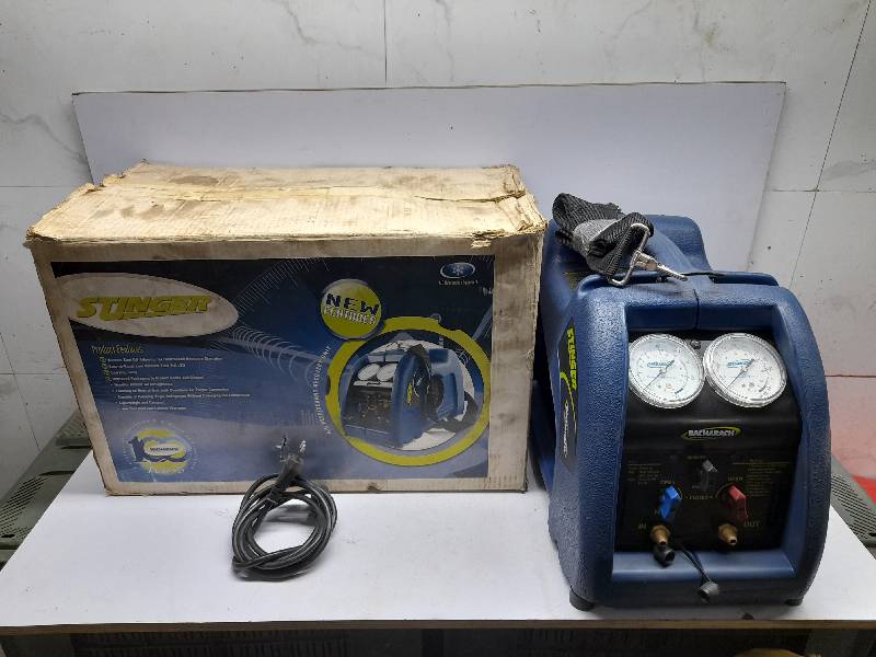 Bacharach Stinger Model 2000 2006-3807 Refrigerant Recovery Equipment 230VAC 50/60Hz 5A