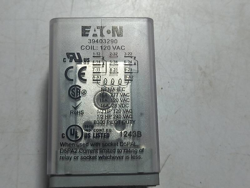 EATON 39403290 COIL 120 VAC 8 PIN RELAY WITH BASE