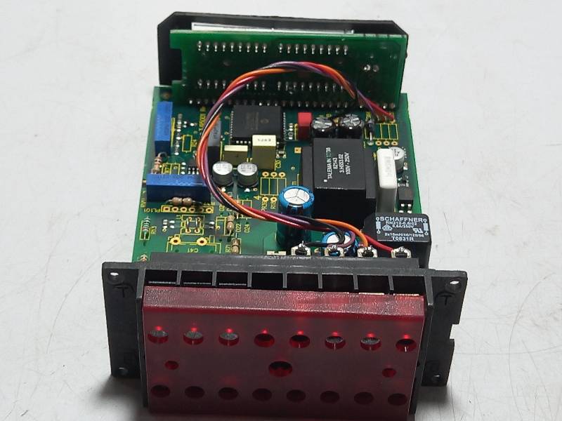CROMPTON 262-DDVU DIGITAL PANEL METER
