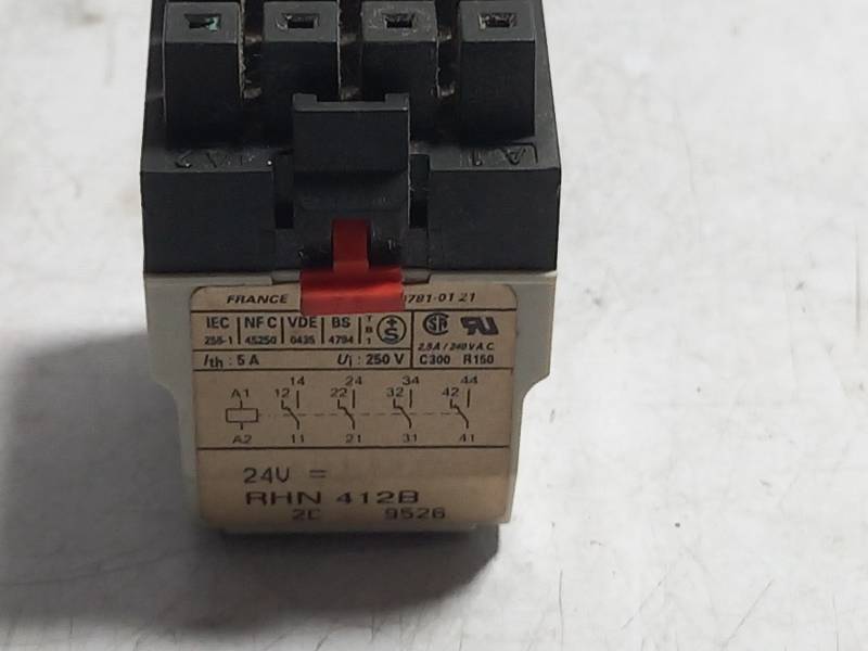 SCHNEIDER RHN412B RELAY