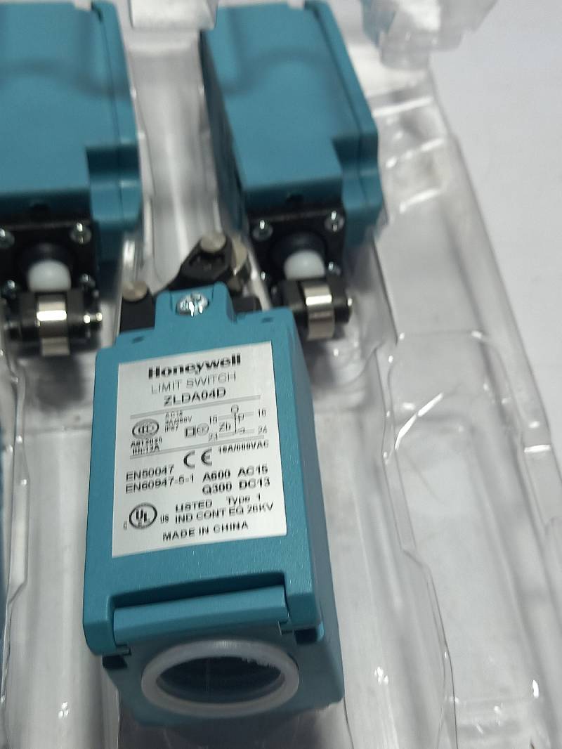 Honeywell ZLDA04D Limit Switch / A600 AC15 / Q300 DC13 /10A/600VAC