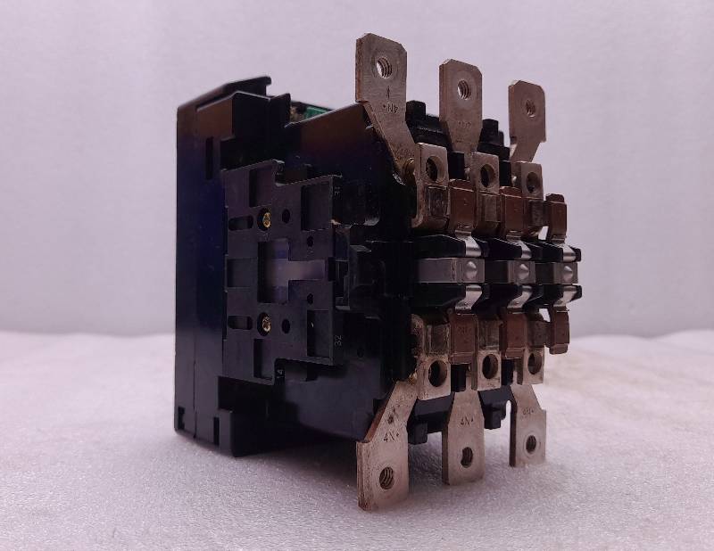 Fuji Electric SC-4N  Magnetic Contactor  100-127V 50/60Hz  DC 100-110V