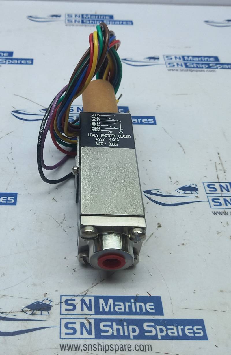 ITT Neo-Dyn 132P41CC8HN Adjustable Pressure Switch 50 To 250Psig NOV 7818889